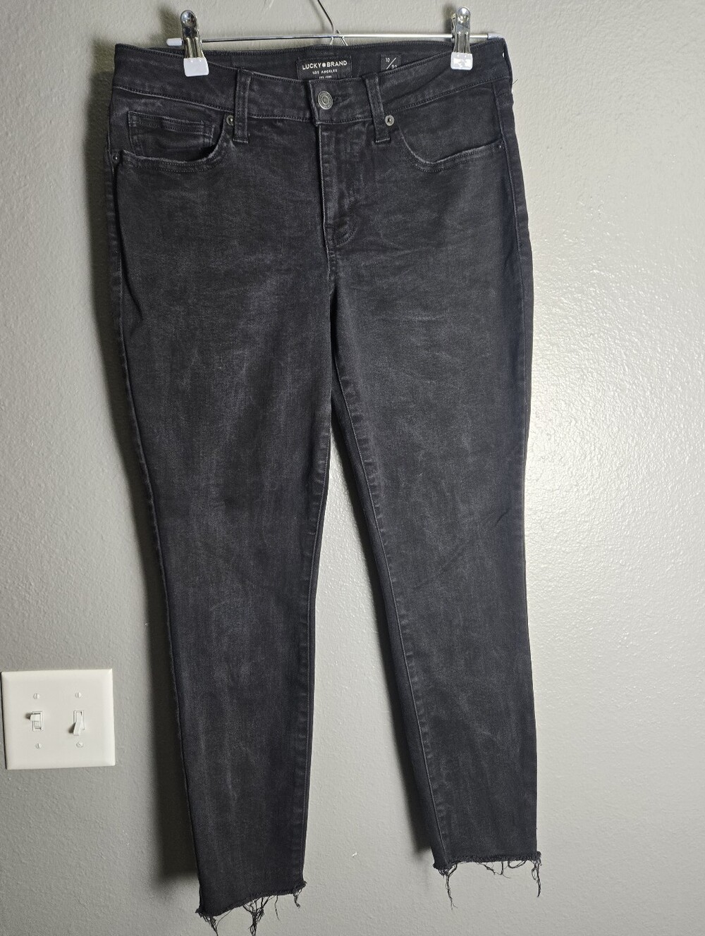 Lucky Lolita Black Low Rise Skinny Ankle Jeans Size 30/10